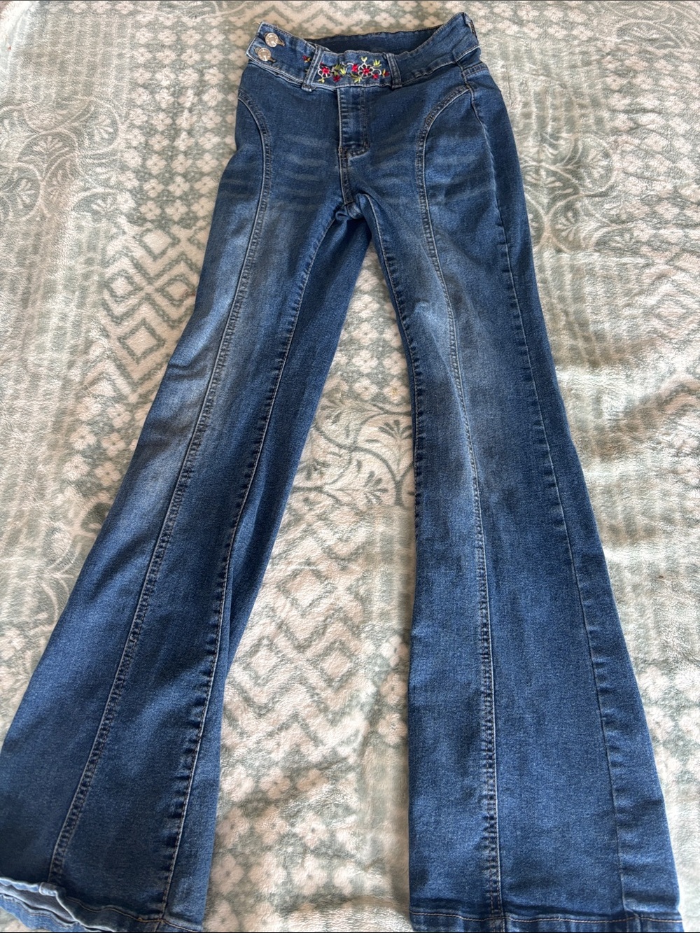 SHEIN Dark Blue Embroidered Waist Flare Jeans